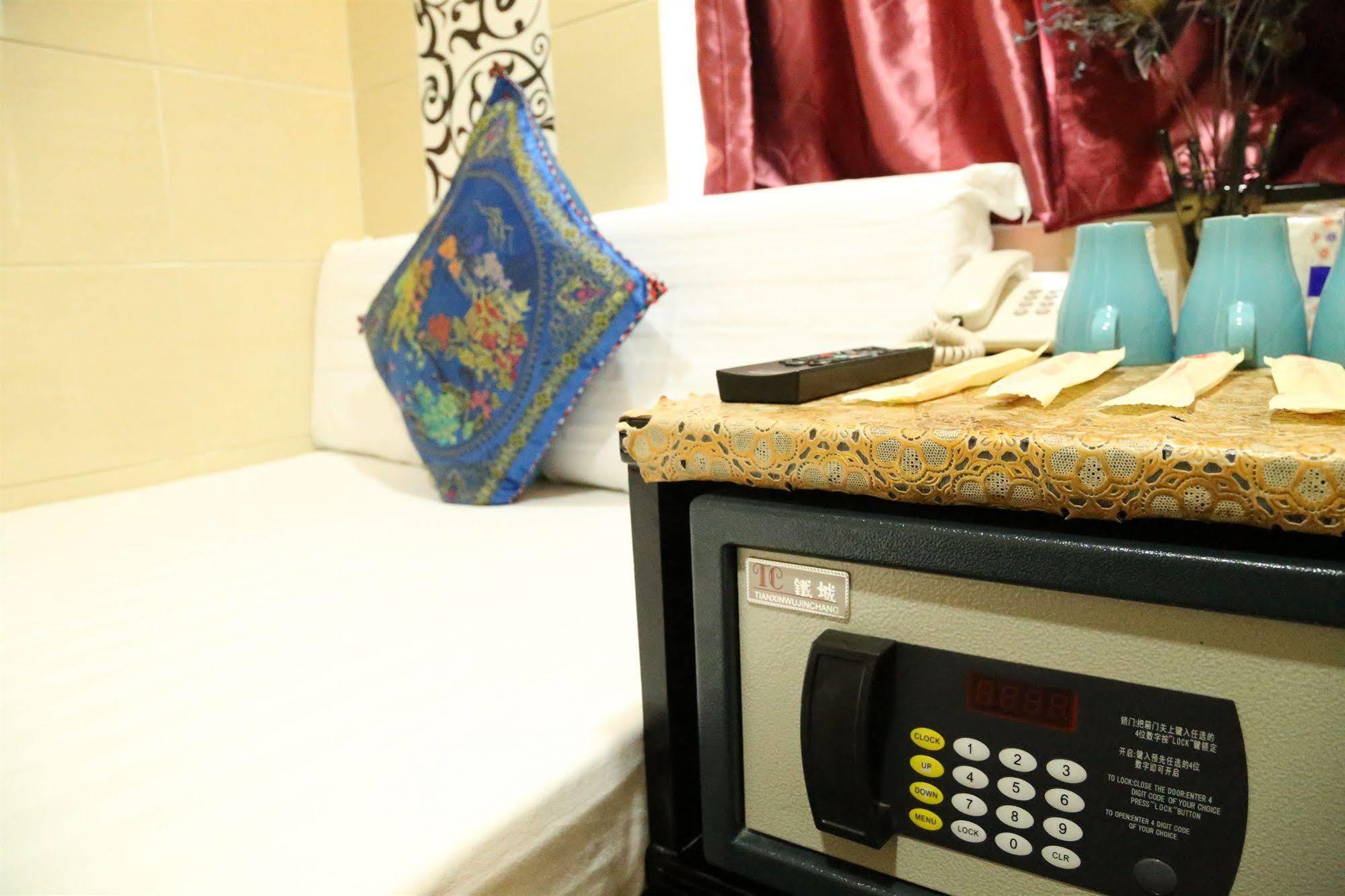 Euro Hostel Хонконг Екстериор снимка