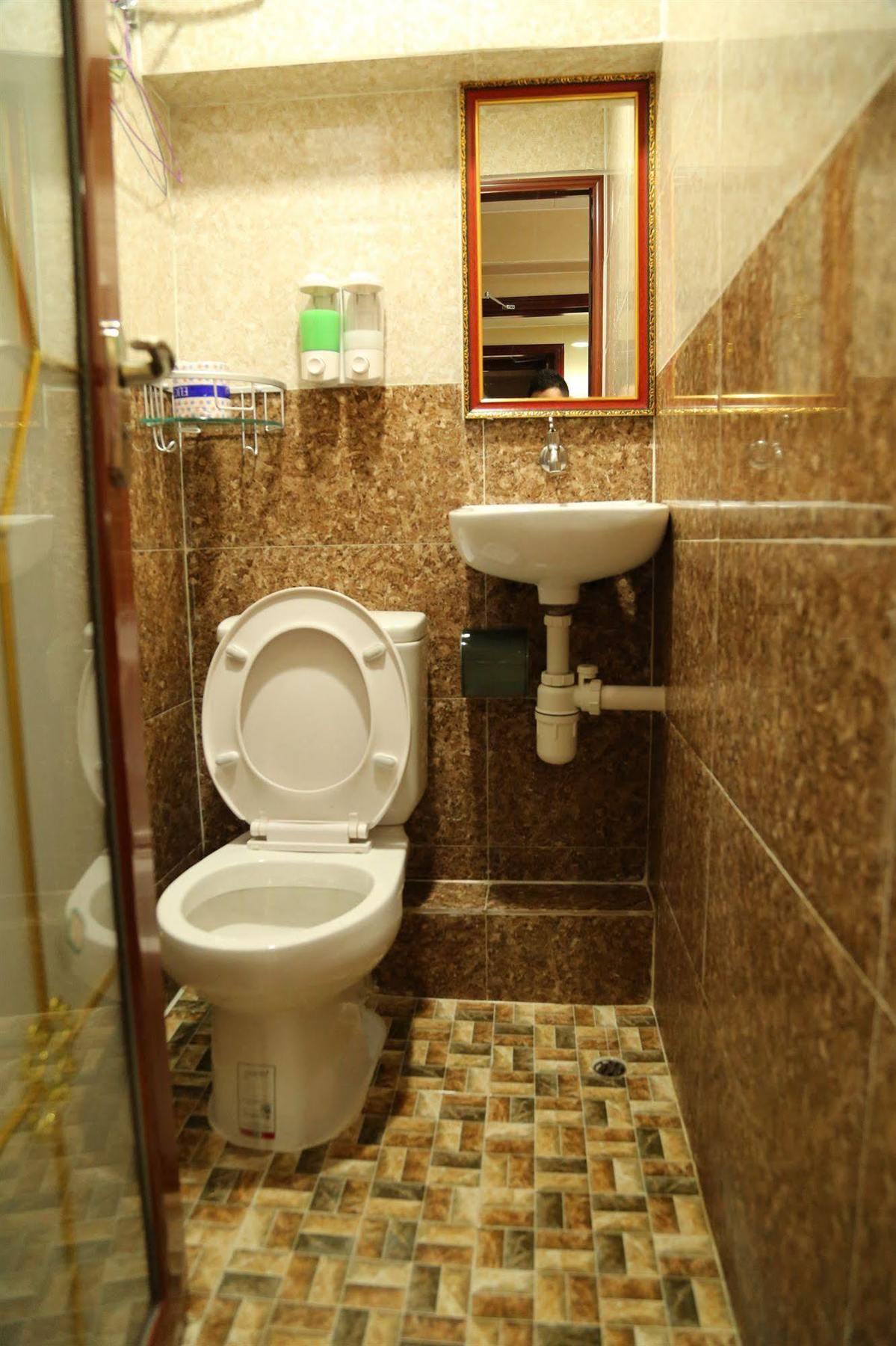 Euro Hostel Хонконг Екстериор снимка